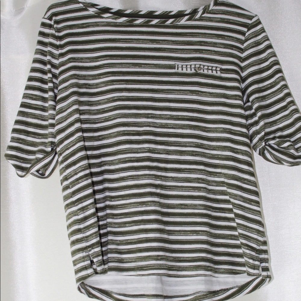 Green stripped tshirt